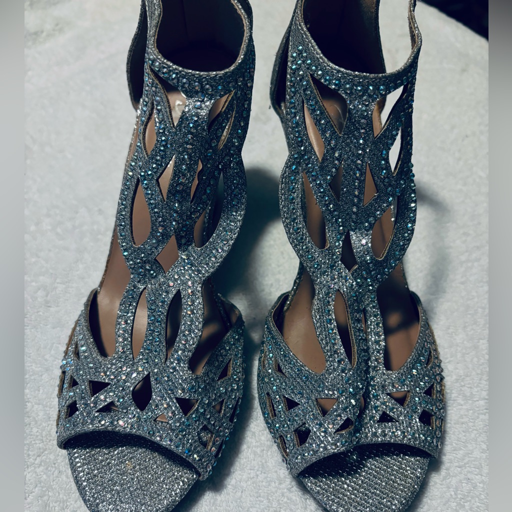 Brand New Wedges By Forever  Size 9  Wedge Height 35 Inches  Box 77